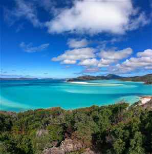 Blue ocean and islands in the Whitsundays