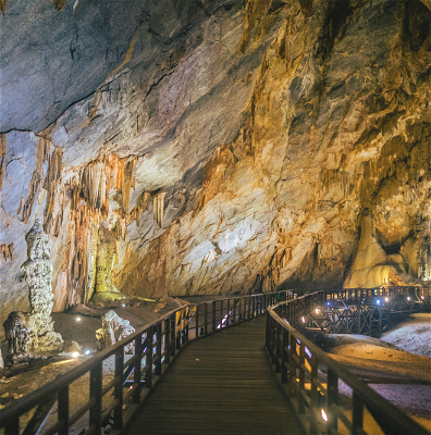 Sung Sot Caves in Vietnam